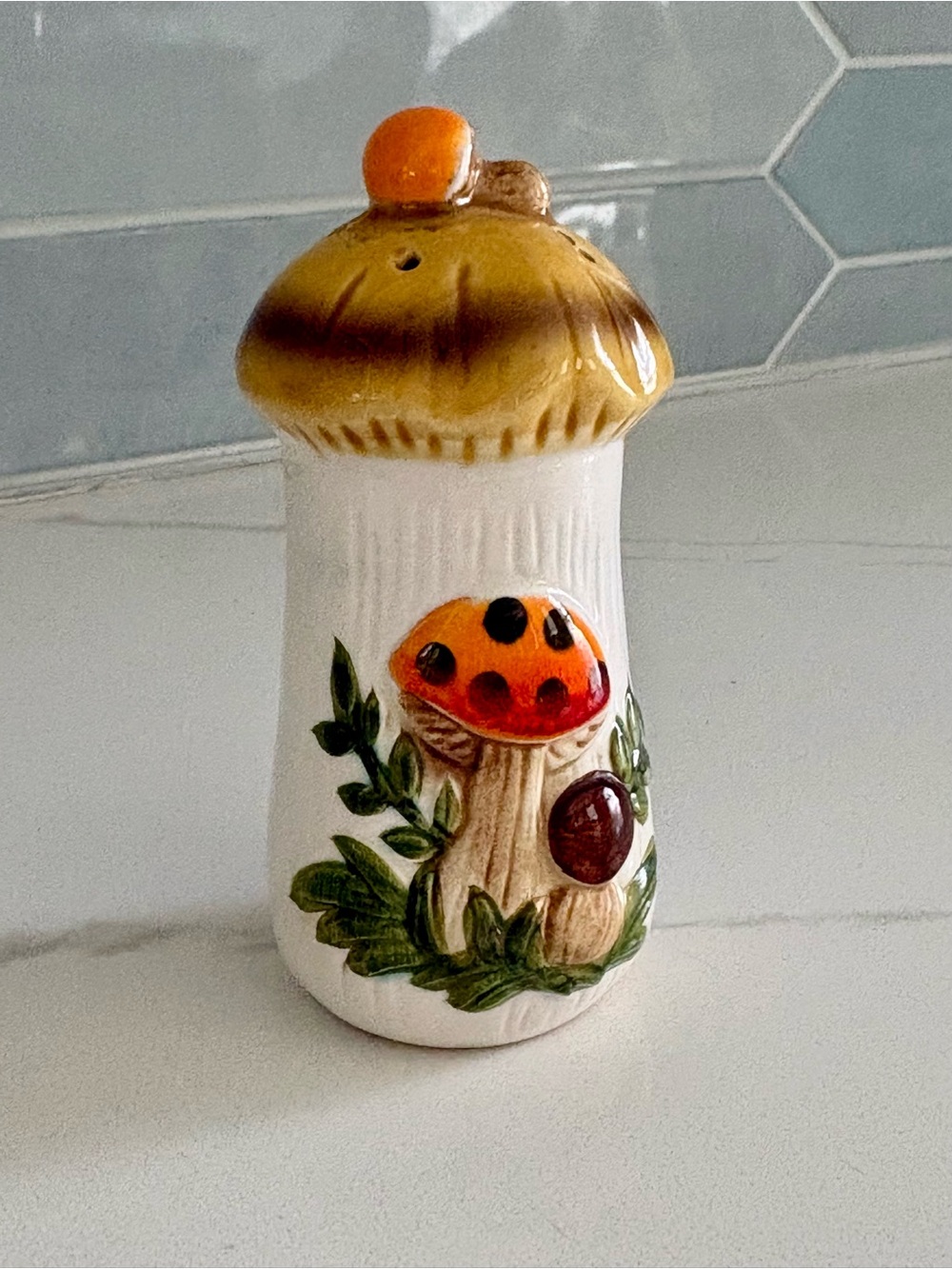 Vintage 1970s Sears Roebuck "Merry Mushroom" Ceramic Salt/Pepper Shaker